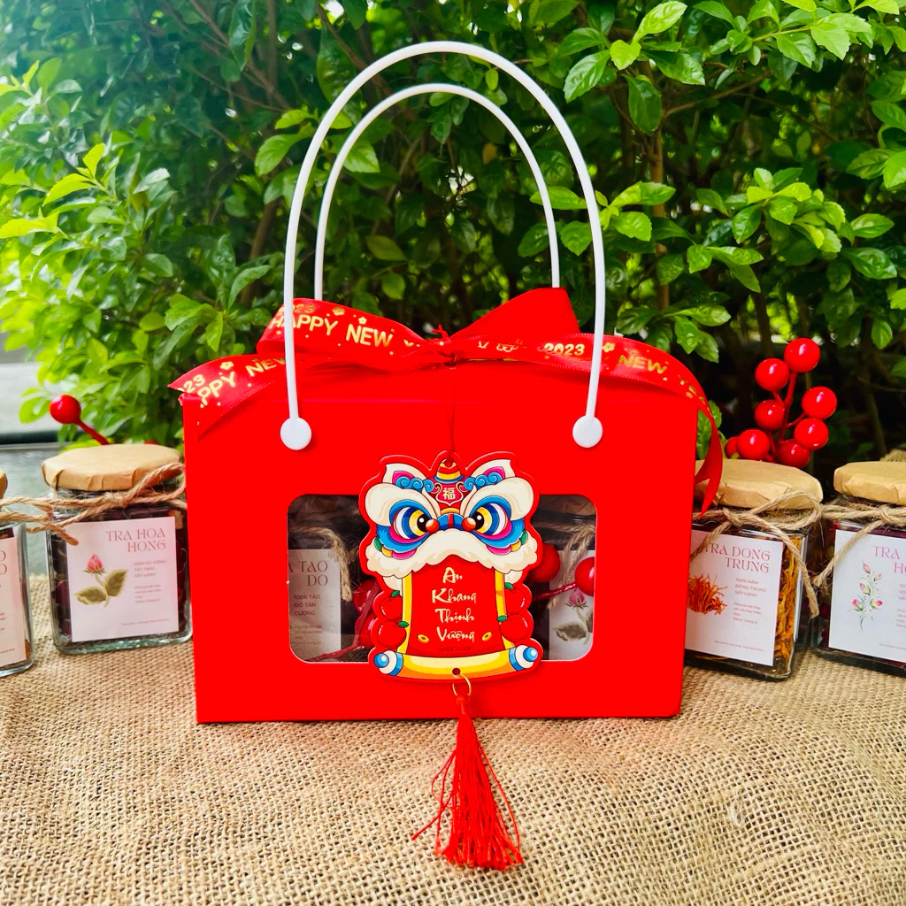 Set quà tặng tết đông trùng kỷ tử và trà hoa, hộp và túi quà tết đẹp mắt